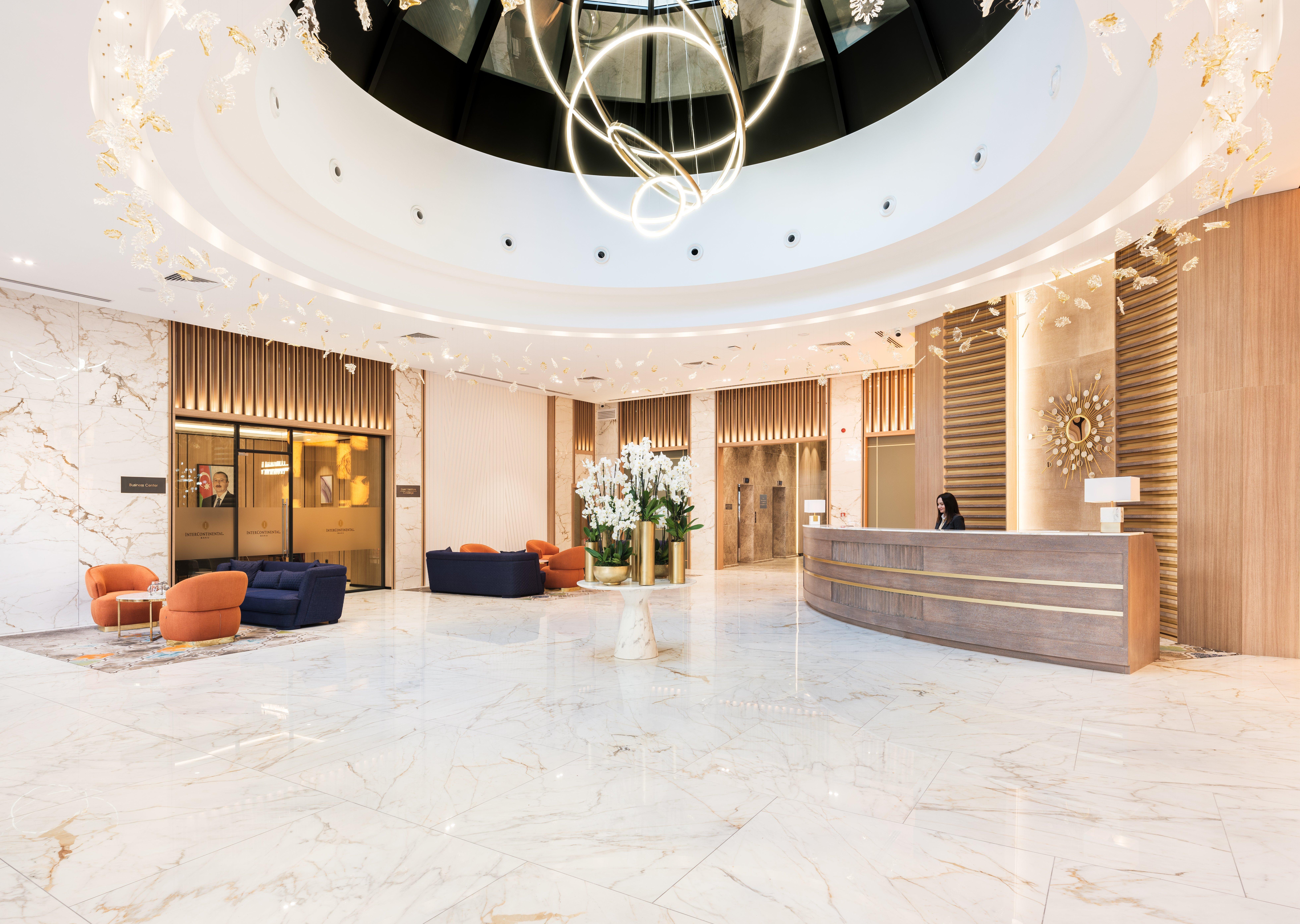 Intercontinental Baku By Ihg Hotel Ngoại thất bức ảnh Lobby