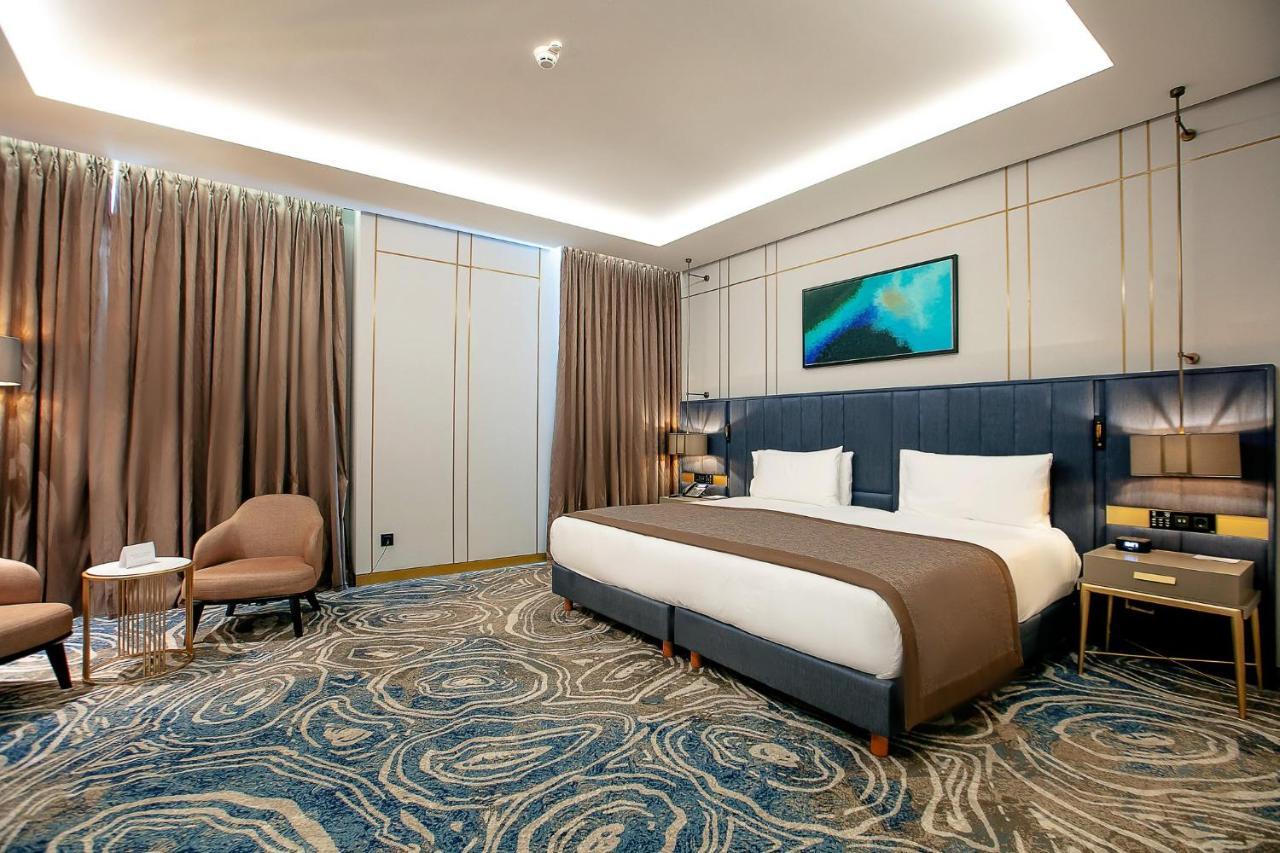 Intercontinental Baku By Ihg Hotel Ngoại thất bức ảnh Deluxe Room