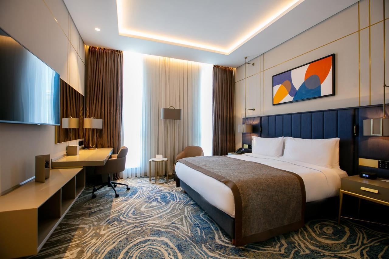 Intercontinental Baku By Ihg Hotel Ngoại thất bức ảnh Deluxe Room