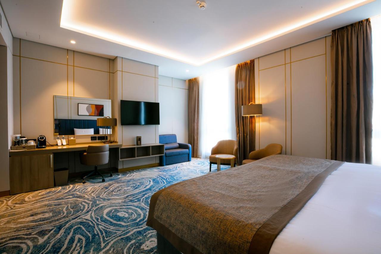 Intercontinental Baku By Ihg Hotel Ngoại thất bức ảnh